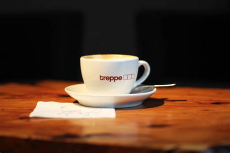 Kohvik, ööklubi, baar, restoran või kohvik, cafe treppe stuttgart, saksamaa, lahtiolekuajad cafe treppe, aadress, kommentaare, telefon foto. Cafe Treppe - Schlossplatz | Stuttgart