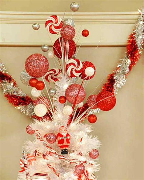 And we think maybe this year is the year to upgrade from the paper fairy one of your kids made in reception (surely now they are in their 20s they won't be hurt) and pick out a stylish new dec to sit a top your tree. 15 DIY Christmas Tree Topper Ideas DIY Ready