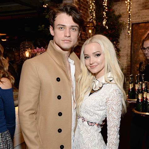Check out this timeline of cute af moments that solidified. Dove Cameron aclara los rumores sobre su ruptura con ...