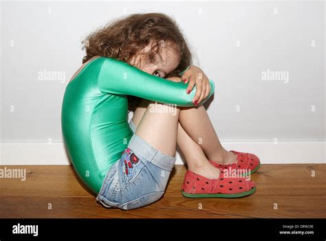 Fetal Position Hi Res Stock Photography And Images Alamy