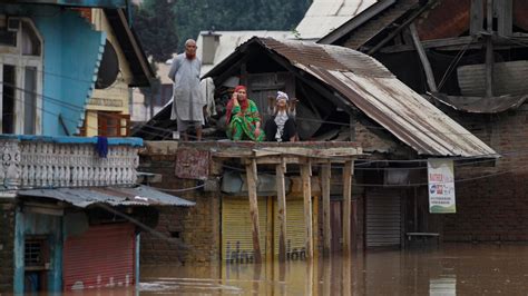 social media aids rescue efforts in flood hit kashmir