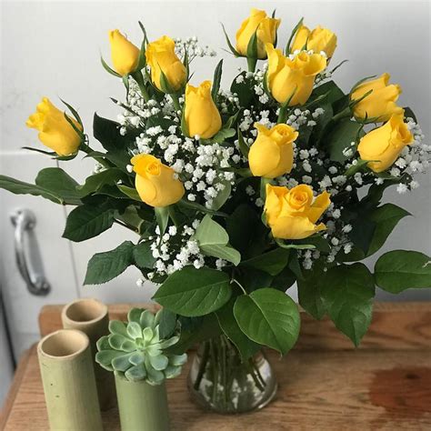 Dozen Yellow Roses Fresh Flowers Bouquet Of 12 Yellow Roses For Uk