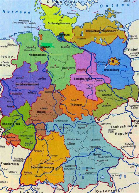 Diese politische karte von deutschland gibt einen überblick über die bundesländer, städte und die verkehrsinfrastruktur der bundesrepublik. Deutschlandkarte blog: Karte der Bundesrepublik ...