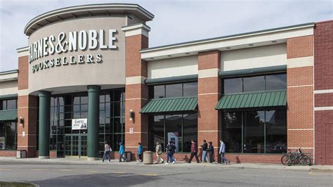 Come visit our dale mabry location at 213 n dale mabry, tampa, fl 33609. Barnes & Noble signs long-term lease for store at Maui ...