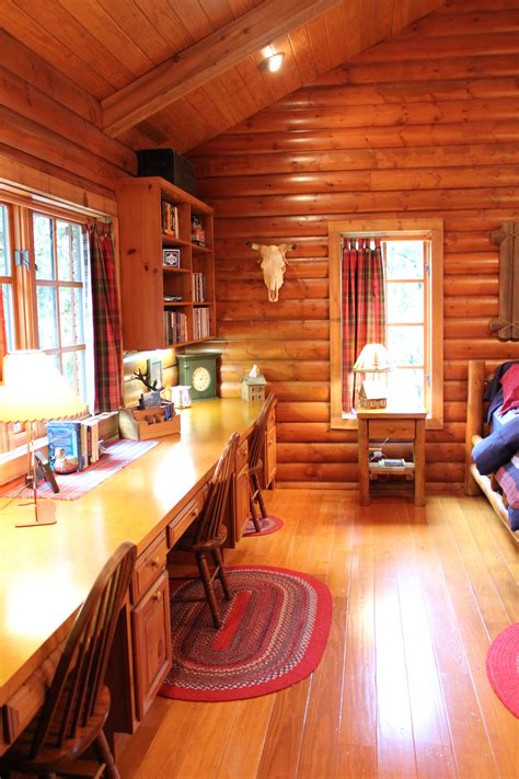 There is a $10 reservation fee per reserved cabin. Look at this desk! This log cabin room is perfect for a ...