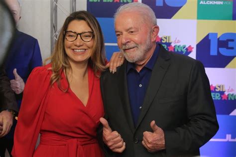 Lula Em “superlive” Com Artistas “vamos Juntos Reescrever A História” Metrópoles