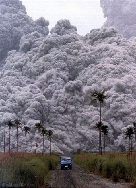 Volcano Eruption Pyroclastic Flow Nature Amazing Nature Beautiful