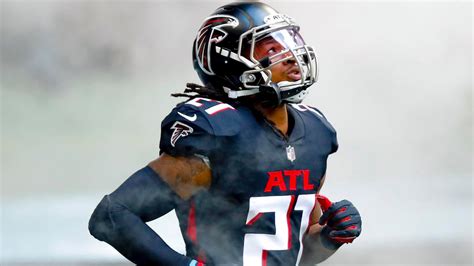 todd gurley makes his falcons homecoming about others through his work off the field