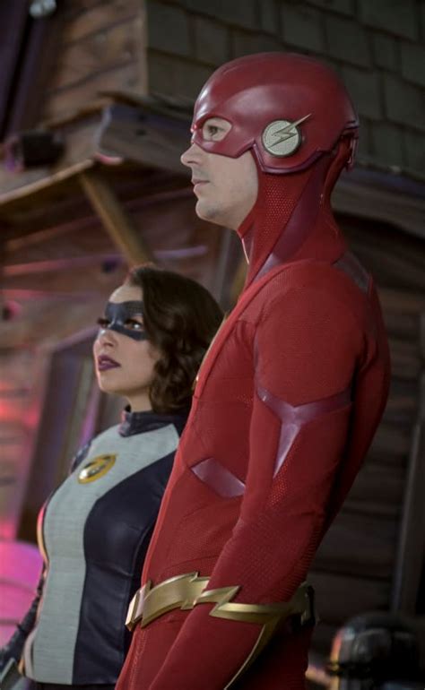 Louis thinks about anita gibbs' offer of immunity. Flash and XS Take It All In - The Flash Season 5 Episode ...