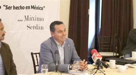 Máximo Serdán Presenta Libro Ser Hecho En México Al Chile Poblano