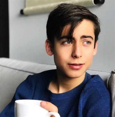Aidan gallagher is the perfect actor to play number five. AIDAN GALLAGHER
