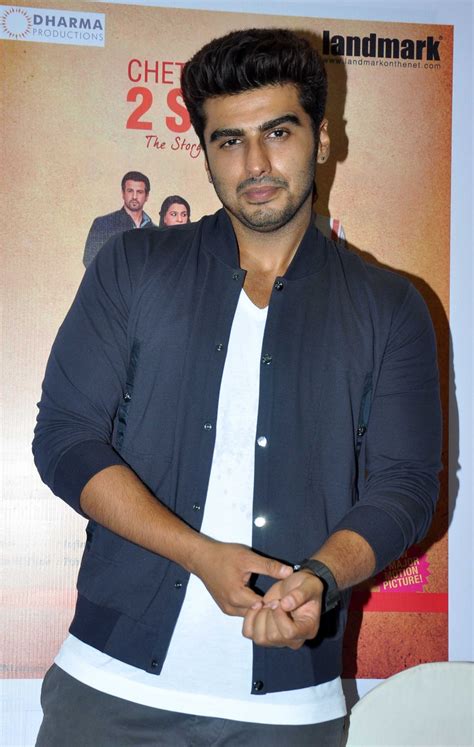 Arjun Kapoor Alia Bhatt Launch New Cover Of 2 States Book Photos