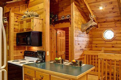 Do not rent from this cabin company. Wears Valley Cabin Rentals | Smokey Trails Cabin | 1 ...