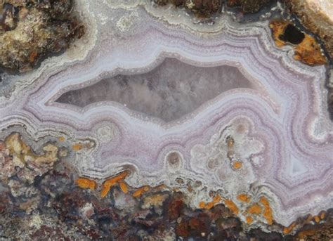Photographs Of Mineral No 70569 Quartz Var Laguna Agate From Ojo