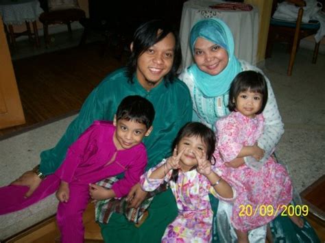Setiap bacaan dipermudahkan dengan rumi dan audio. Gambar RUFFEDGE & EX Ruffedge dan anak-anak | Celebrity News