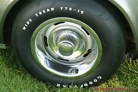 1971 454 Corvette Coupe Wheel Picture