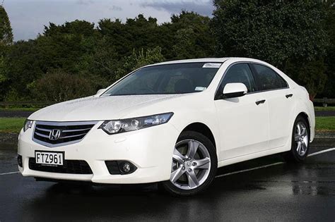 There are two basic trim levels of the accord, although each trim level has variations this year. Honda Accord 2012: Specs And Review | Jiji Blog