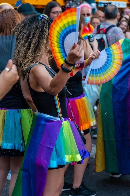 madrid espanha 9 de julho de 2022 aproveitando a festa do orgulho gay e desfile lgbt em madrid