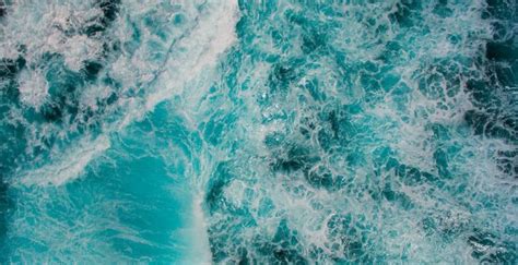 Desktop Wallpaper Sea Waves Aerial View Splashes Hd Image Picture