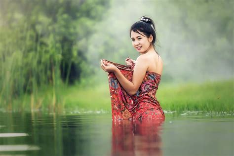 Hot Laotian Woman