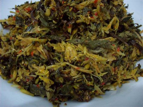 Lebih dari itu, banyaknya manfaat daun pepaya juga dihasilkan dari beragam kandungan vitamin seperti vitamin a, c, e, k, dan b. Rumpu rampe makanan khas dari NTT yang dibuat dari bunga ...