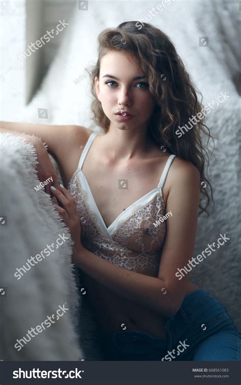 Photo Very Beautiful Sexy Woman Portrait Foto Stok 668561083 Shutterstock
