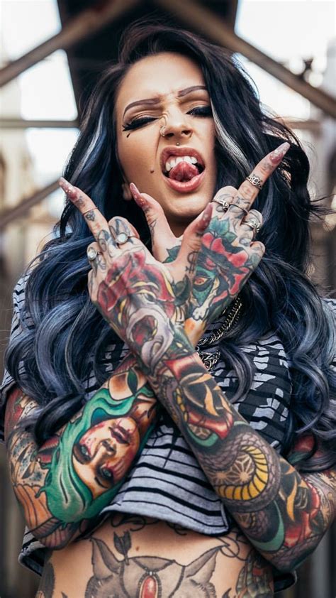 Pin By Spiro Sousanis On Attitude Girl Tattoos Tattoed Girls Female Tattoo