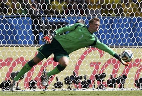 50' neuer starts a counter attack after a save. Great action shot of the Manuel Neuer save. #GER | Scoopnest