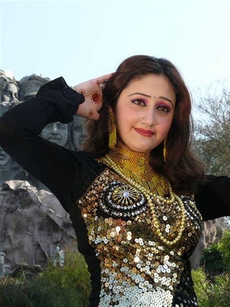 New Pashto Actress Pictures ~ Celebrity Wallpapers