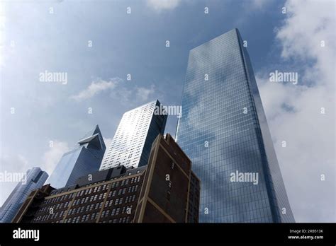 New York City Skyscrapers and Sky Reflections Stock Photo - Alamy