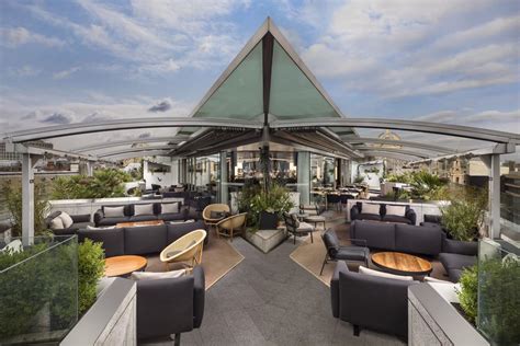 Radio rooftop bar at me london. ME London by Melia, London - Updated 2019 Prices