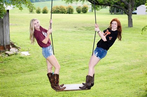 Luscombe Farms Senior Girl Group Photo Session