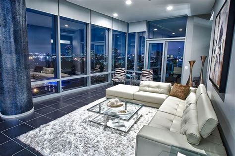 Get inspired with modern apartment décor ideas to make your space feel bigger and more stylish. 20 Gutsy Modern Living Room Furniture for Your Condo ...
