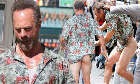 Chris Meloni Runs Around Nyc With No Pants On Before Being Held At
