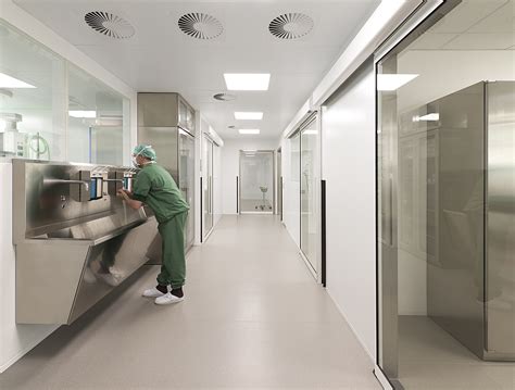 Wiskind ceiling system is mainly composed of clean board and modular aluminum alloy hanging beam system. Clean room ceiling by Lindner Group | STYLEPARK