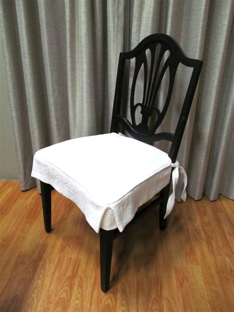 Dining chair seat covers are widely used to accessorize dining seats and make the dining area look attractive. Dining Chair Seats - 5 Tips - Chameleon Style®