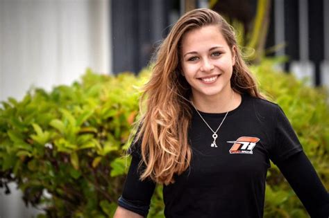 A german by nationality, sophia florsch is a racing driver. Sophia Floersch | Promis, Schöne hintern