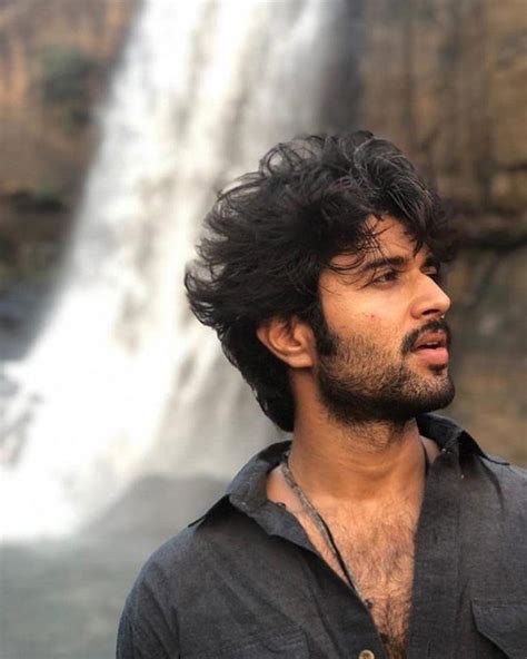 Rashmika Mandanna Clicks Vijay Deverakonda Photo Creates Record In