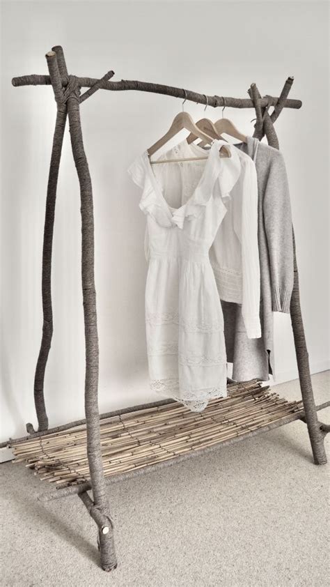 Building A Clothing Rack Out Of Wood In 2020 Clothing Rack Easy Diy