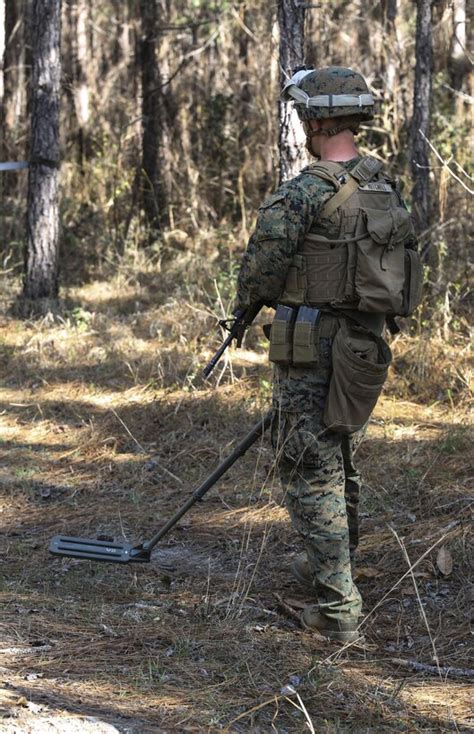 Combat Engineers Build Breach Shoot In Unit Competition