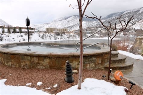 Glenwood Springs Winter Vacation Iron Mountain Hot Springs Pool