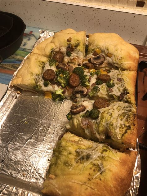 How much a chicken will eat is near impossible to say. Vegan pizza with garlic bread crust and beyond sausage ...