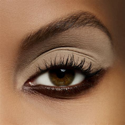 Guide to mac matte brown eyeshadows (click here). MAC Cosmetics Eyeshadow Matte Omega | Bangerhead.fi