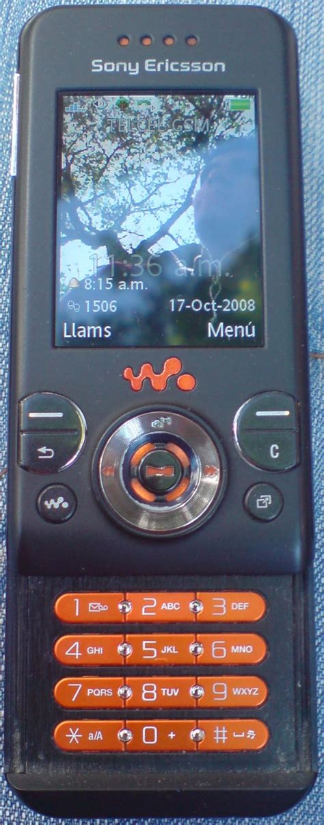 The sony ericsson products follow a particular process of evolution from one added function, improved structure as well as upgraded functionality to another. Sony Ericsson W580i - Wikipedia