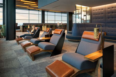 Alaska Lounge, Seattle | 2019 Design Award Winner - Retail Design Institute