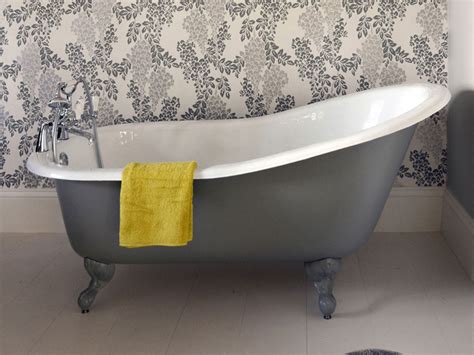 Freistehende badewannen sind eine ideale lösung für die einrichtung eines großen badezimmers oder wohlfühlbads. Freistehende Gusseisen Badewanne, Guss Badewanne, Guss ...