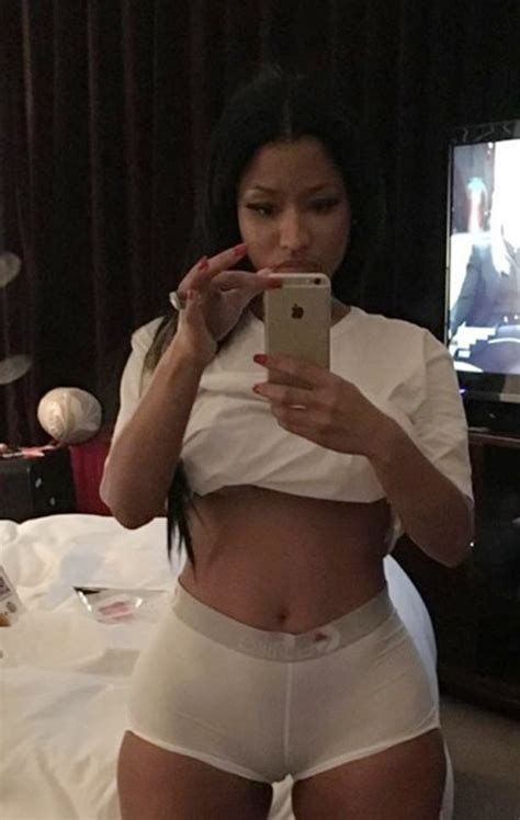Nicki Minaj Pokes Fun At Her Camel Toe In Eye Popping Underwear Selfie Mirror Online