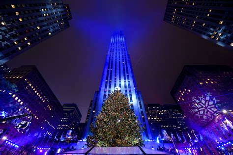 Dazzling Rockefeller Center Christmas Trees From Years Past Nbc 5