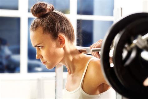 25 reasons why women should lift weights