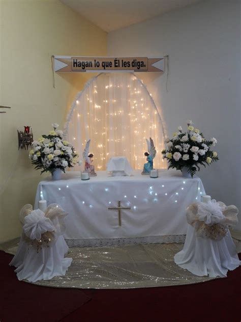 Monumento Al Santísimo Jueves Santo 2018 Altar Of Repose Decoraciones Del Altar De La